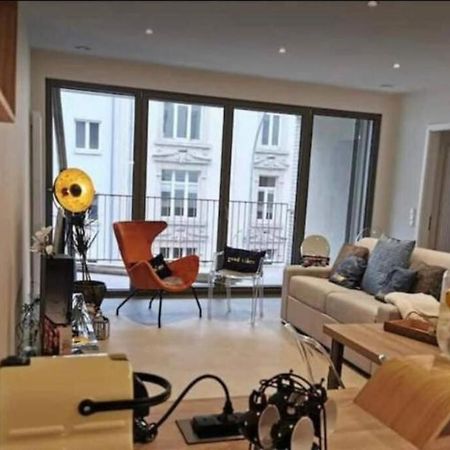 Elegant 2022 One Bedroom Flat With Terrac And Parking Luxembourg Bagian luar foto