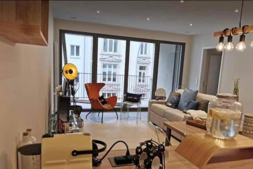 Elegant 2022 One Bedroom Flat With Terrac And Parking Luxembourg Bagian luar foto